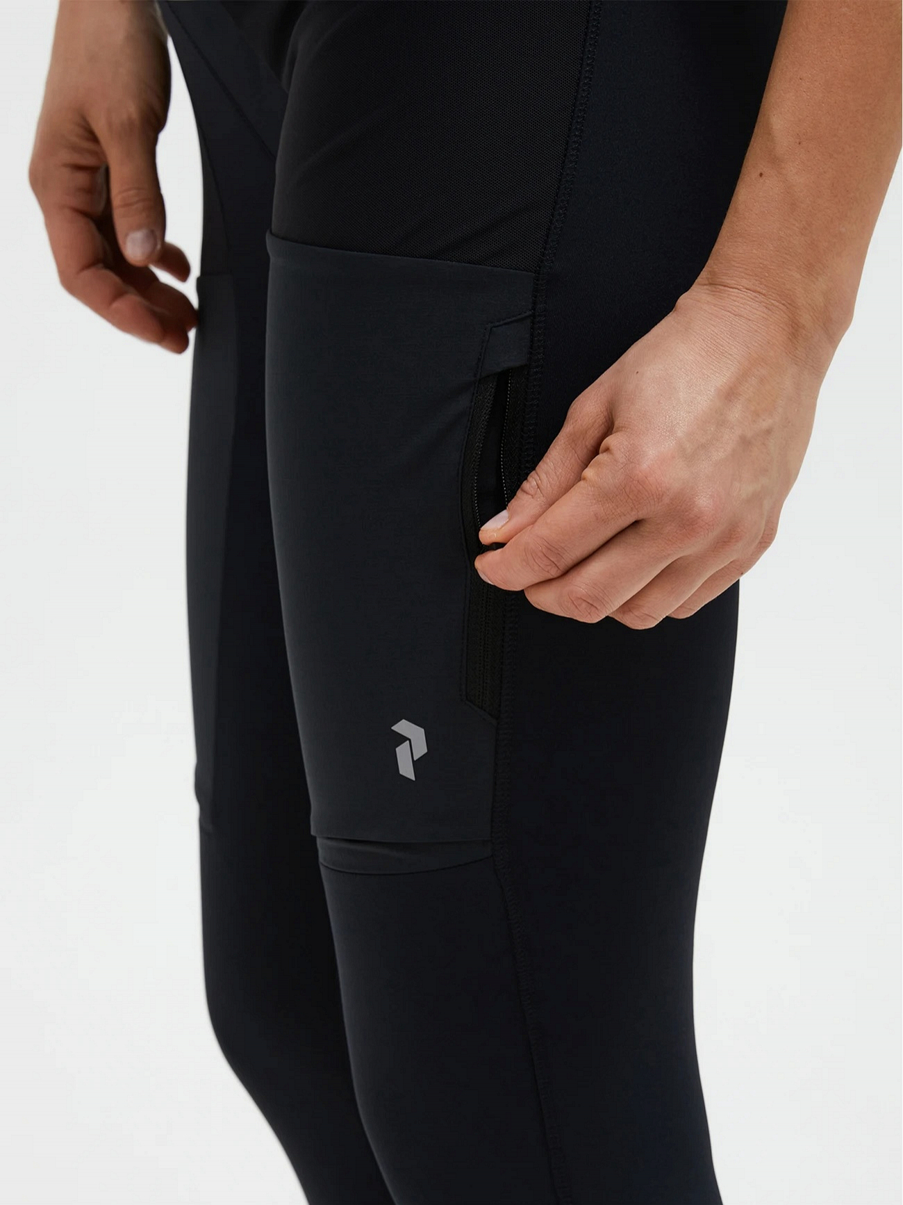 新品未使用　On train tights1/2 ブラック　L Women's Train Tights 1/2 | Black | On United States
